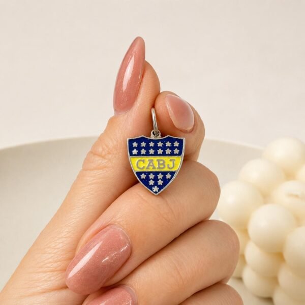 Dije a escudo boca B1