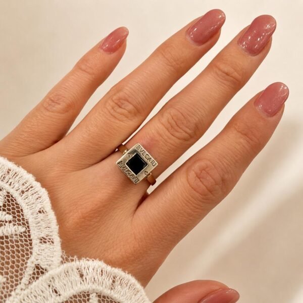 Anillo bulg onix mod 5 negro