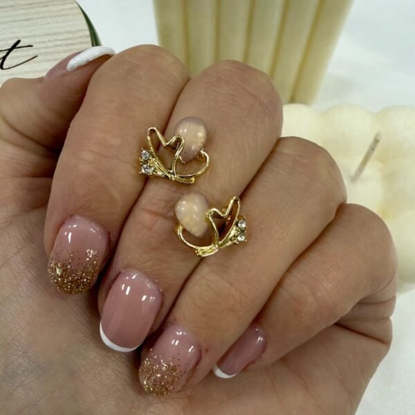 Alternative view of aros dora 9