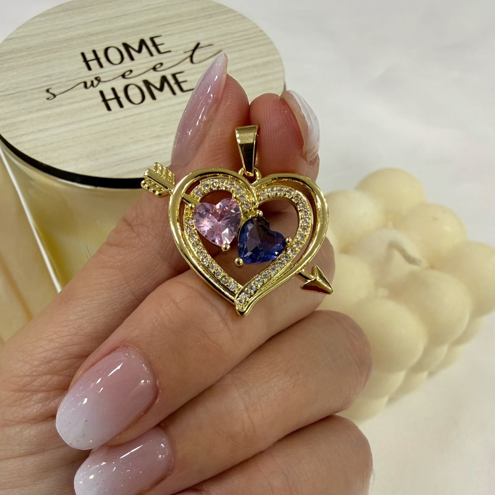 dije corazon cubic flecha dorado