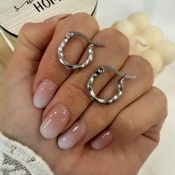 aros argollas torzadas chicas a.q outlet