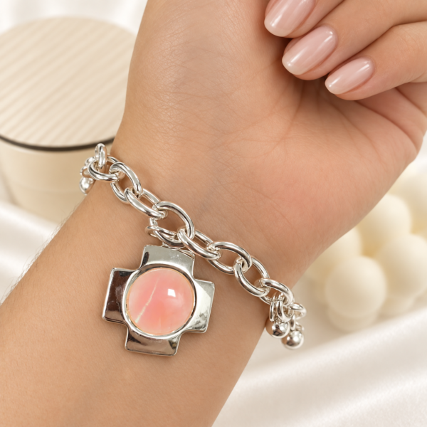 pulsera con dije cruz nacar