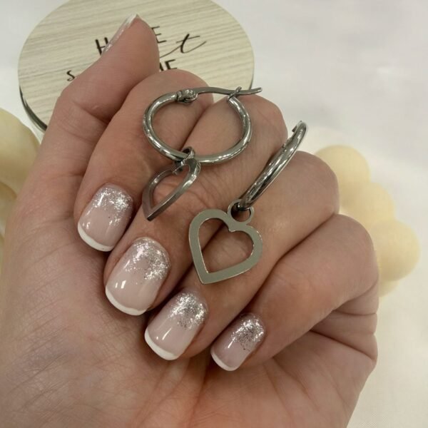 argollas con dije corazon grande a.q