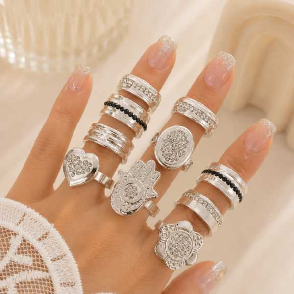 a a kit x 10 anillos surtidos talles variados modelo 4 con detalle en baño