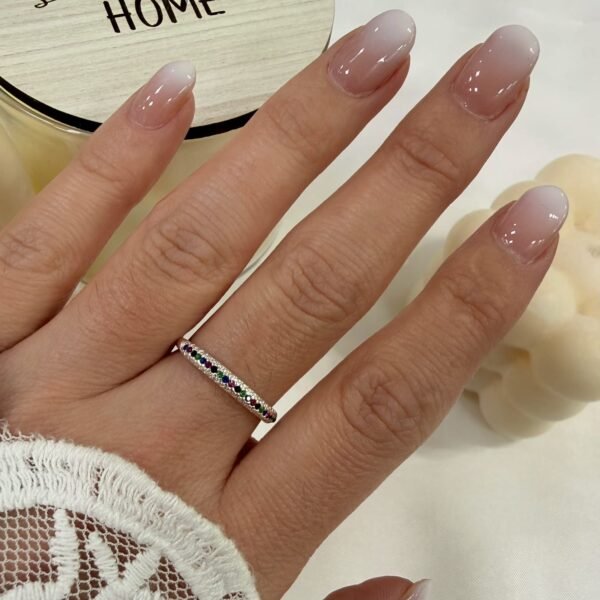 a Anillo Ava cubic 11
