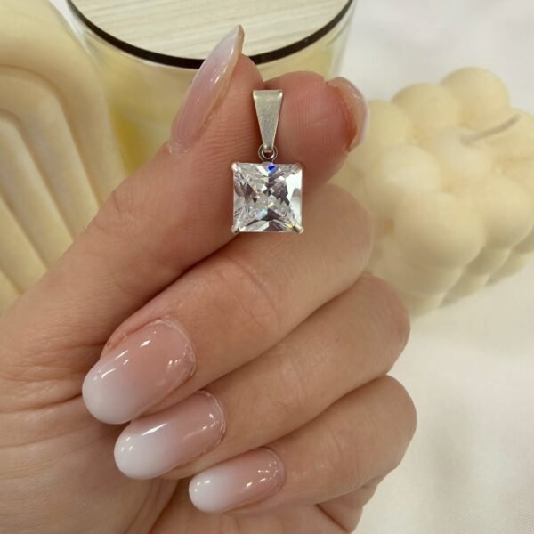 dije cuadrado cubic mediano