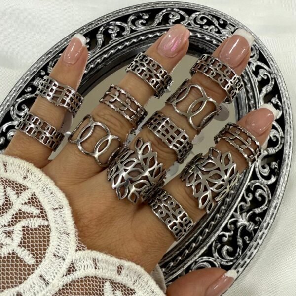 a a kit x 12 anillos surtidos talles variados modelo 1 a.q