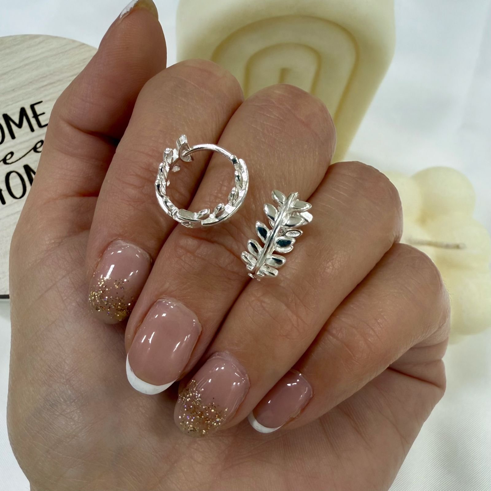 a argollas huggies abdel 25