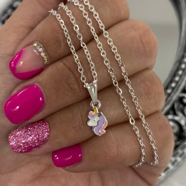 a conjunto cadena con dije unicornio con cadena acero blanco de regalo 44