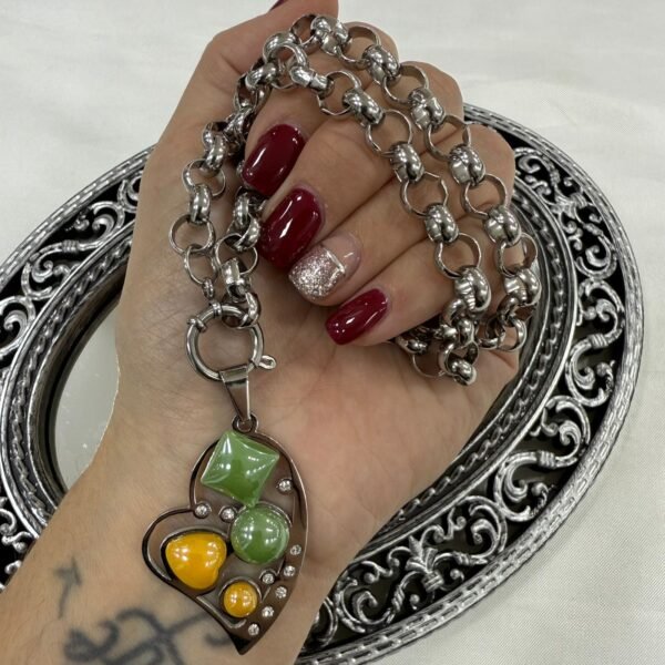 D conjunto corazon piedras a.q