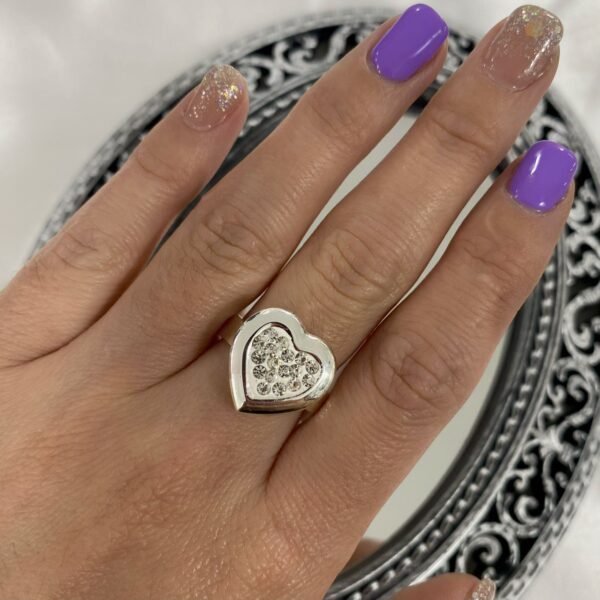 a anillo adad 11