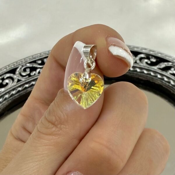 a a dije 0 cristal corazon clasico (colores varios)