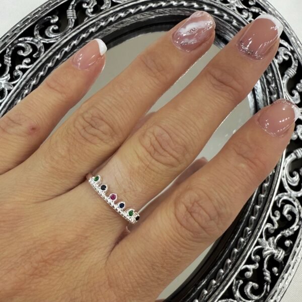a Anillo Ava cubic 30