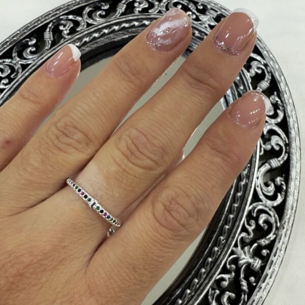 a Anillo Ava cubic 24