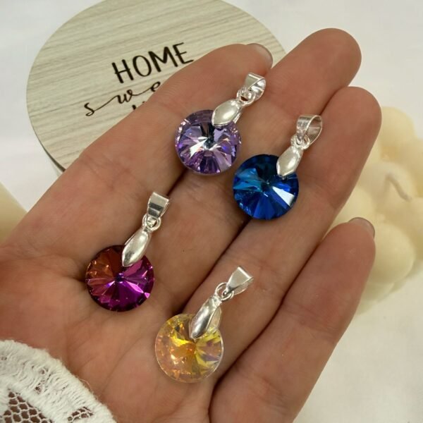 Dije a cristal  boton (elegir color)