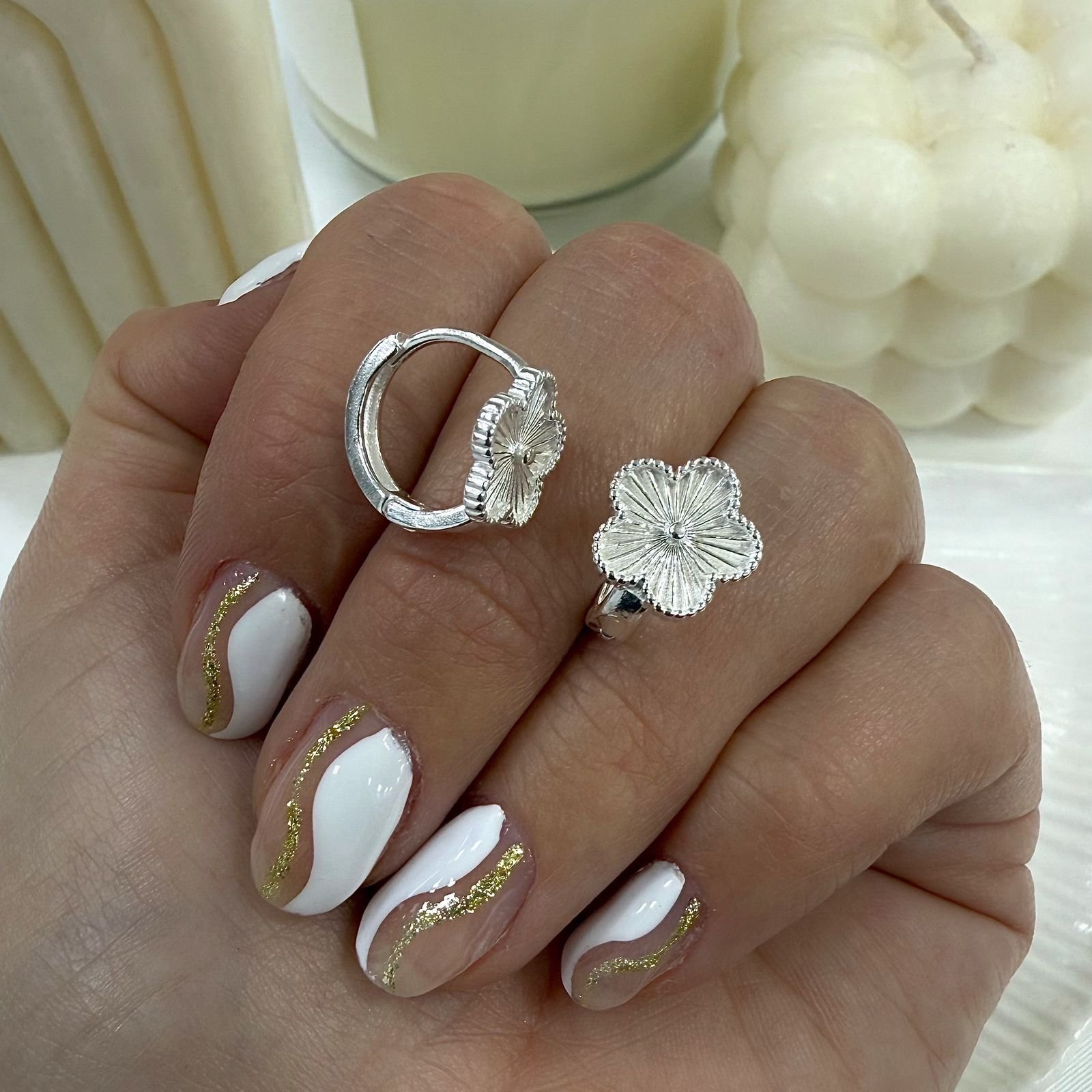 a argollas huggies bali 8