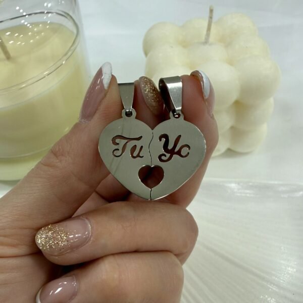 a dije media medalla tu y yo