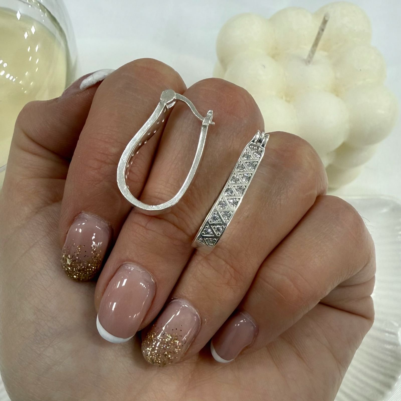 a argollas huggies microzirconia 19