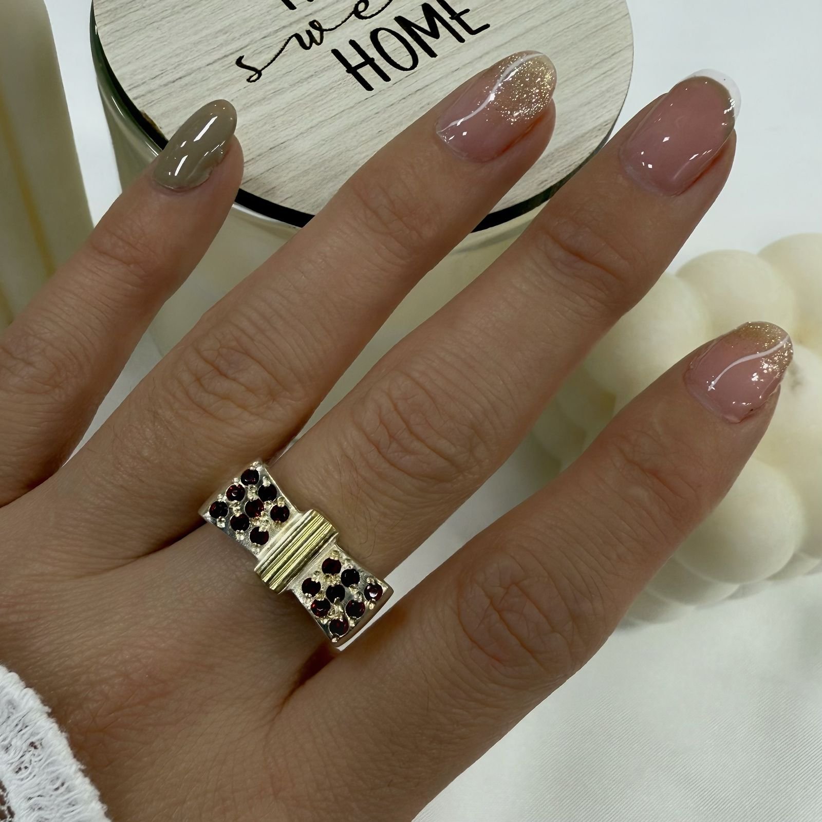 Anillo cubic rojo moño pyo