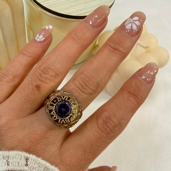 Anillo bulg grande piedra amatista