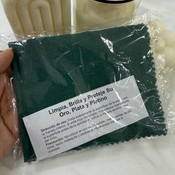 A paño limpiador joyas