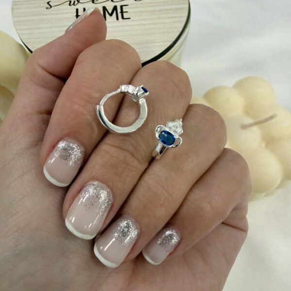 Argollas huggies cubic circon azul 4