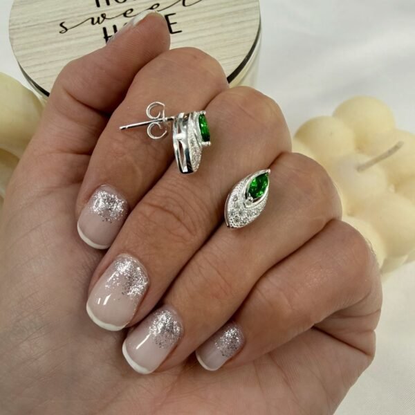 Aros pasantes cubic esmeralda mod 8