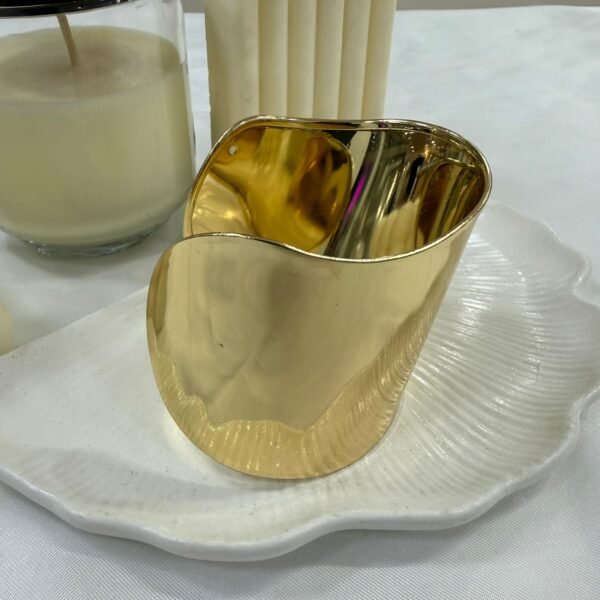 Alternative view of esclavas doradas mod 7