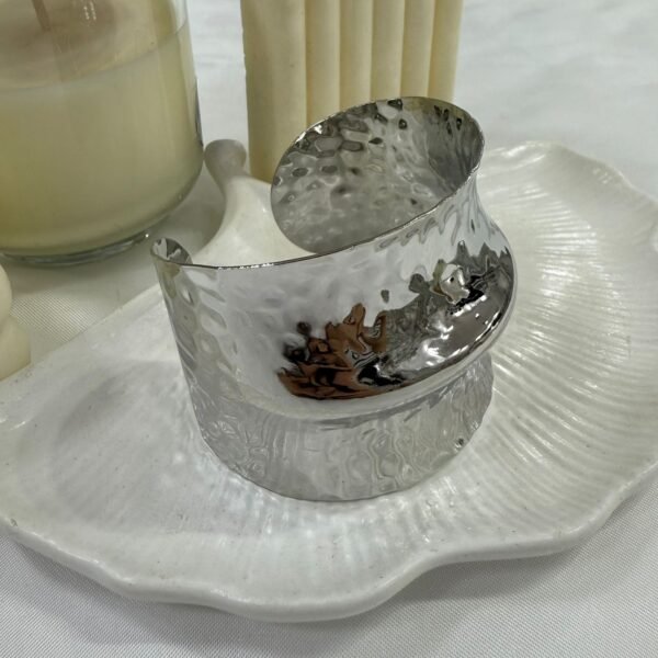 Alternative view of 0 esclavas plateadas mod 5