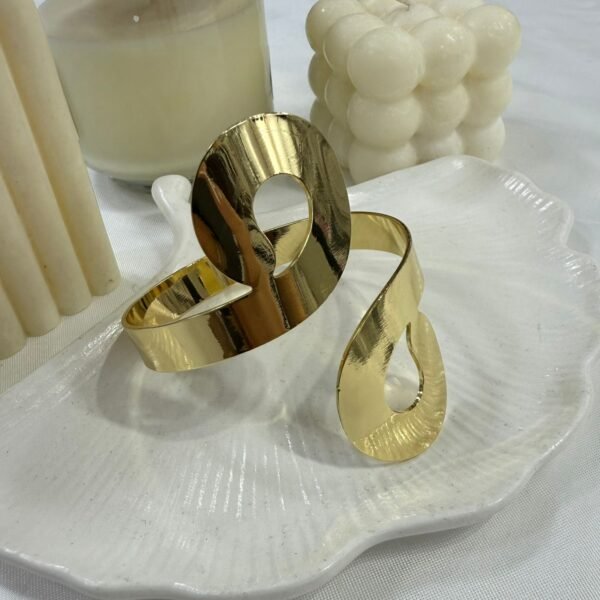 Alternative view of esclavas  doradas mod 32