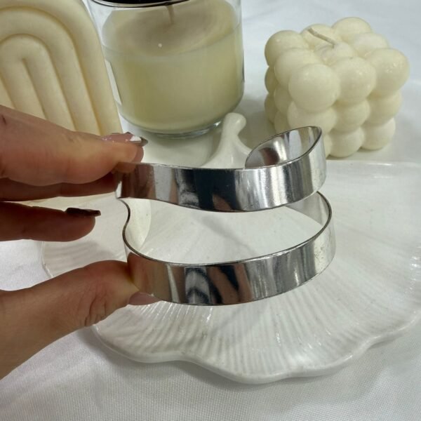 Alternative view of 0 esclavas  plateadas mod 27