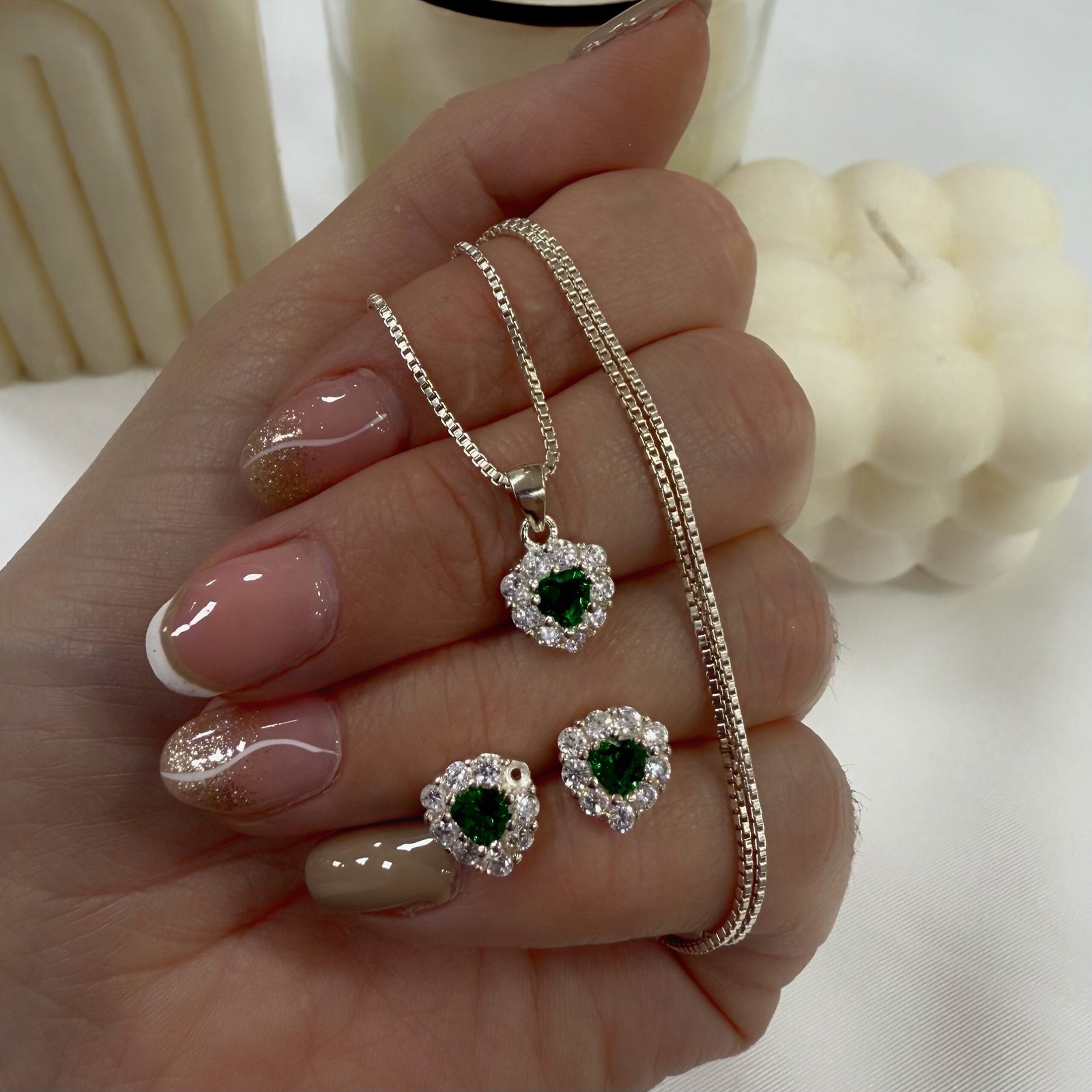 A Dije esmeralda plata 925 con cadena plata y aros plata mod 11