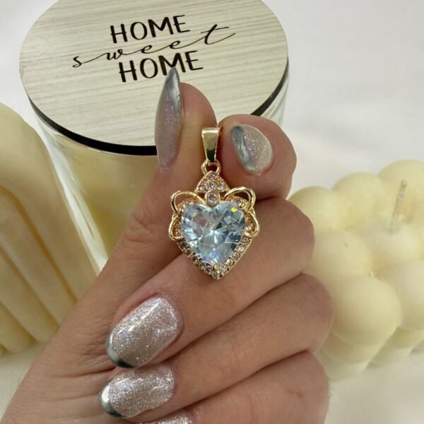 dije corazon cubic blanco dorado