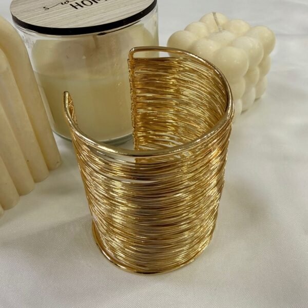 Alternative view of esclavas  doradas mod 1