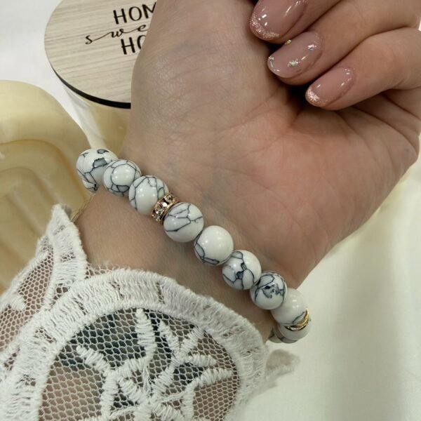 pulsera piedras marmoladas blanca extensible