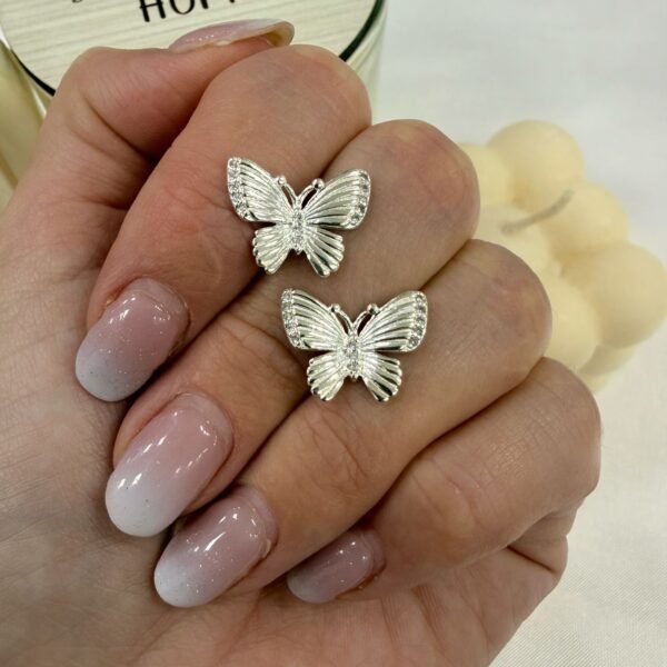 aros con cubic modelo mariposa