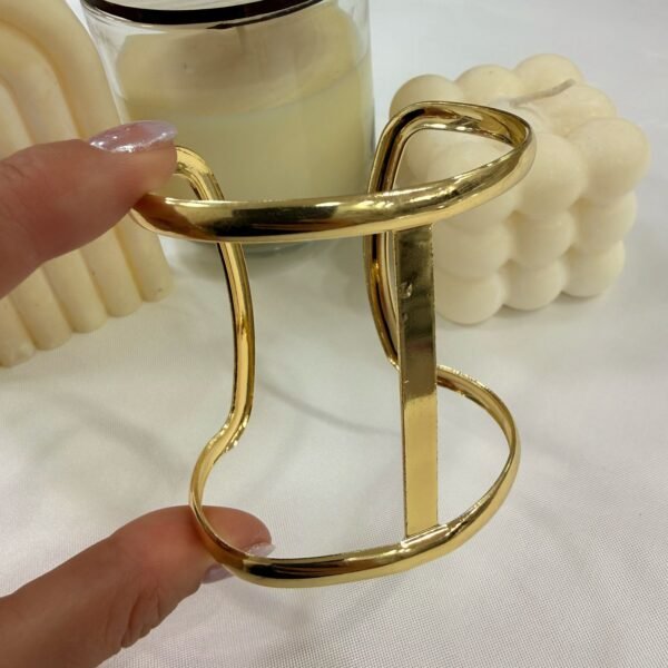 Alternative view of esclavas  doradas mod Q