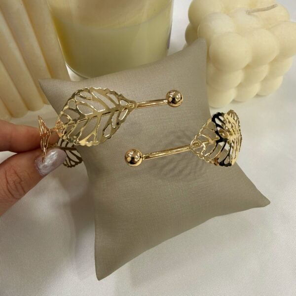 brazalete dorados mod Q