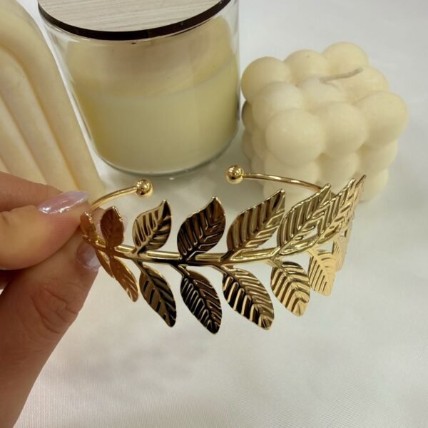 Alternative view of esclavas  doradas mod V