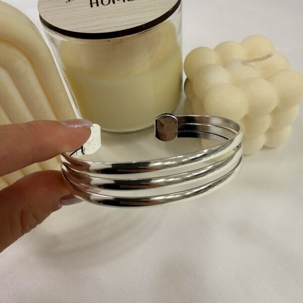 Alternative view of 0 esclavas  plateadas mod H