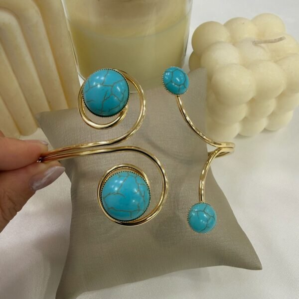 brazalete dorados mod J