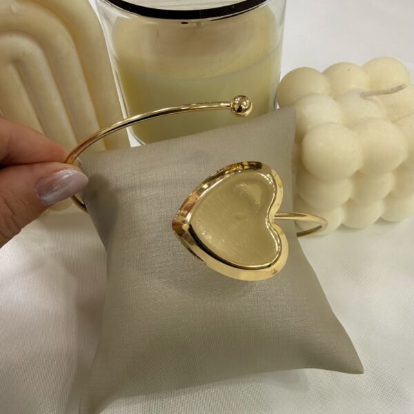 brazalete dorados mod B