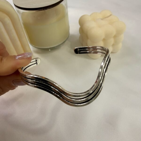 Alternative view of 0 esclavas  plateadas mod O