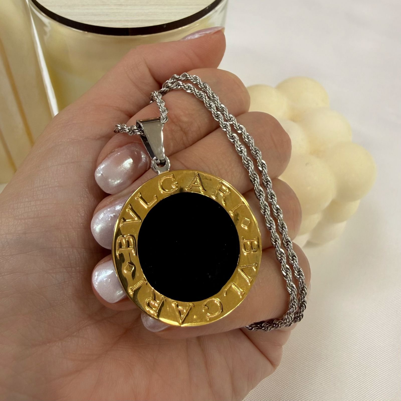 D conjunto tipo bul grande con cadena turbillon a.q