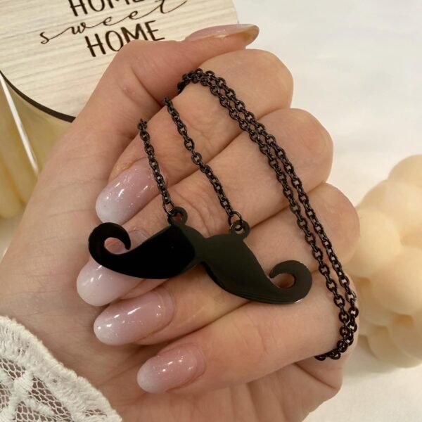 conjunto mostachol black