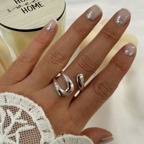 a anillo abud 47 regulables.