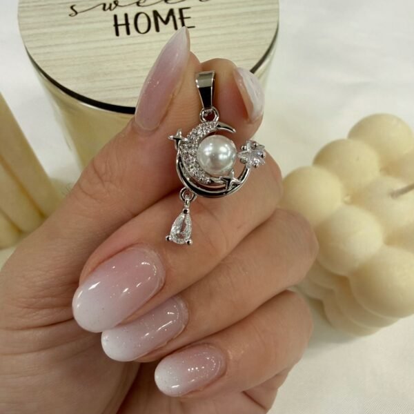 a dije a artemis blanco a.q