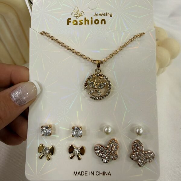 set con cadena dije y 4 pares aros mod 6