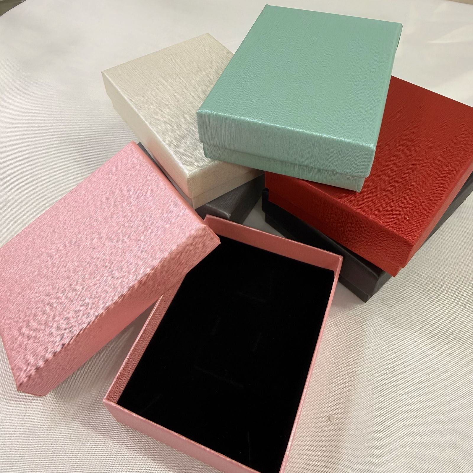 a cajas grandes ( para conjunto anillos aros y cadena)