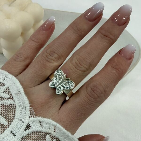 a anillo abud P